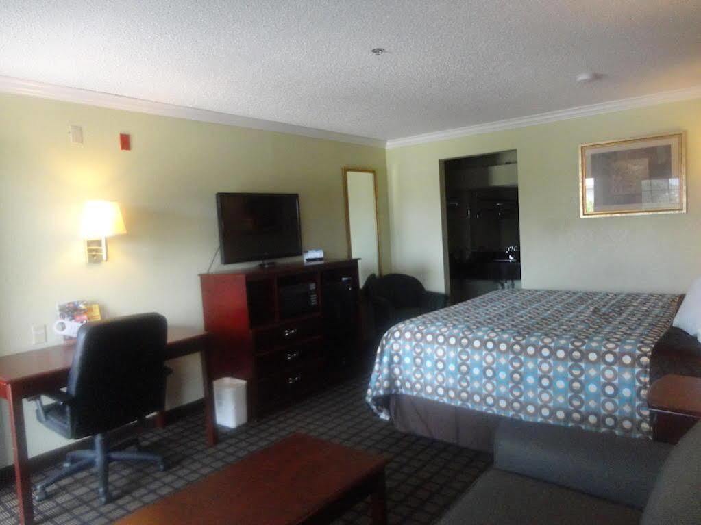 Americas Best Value Inn Fort Worth Eksteriør billede